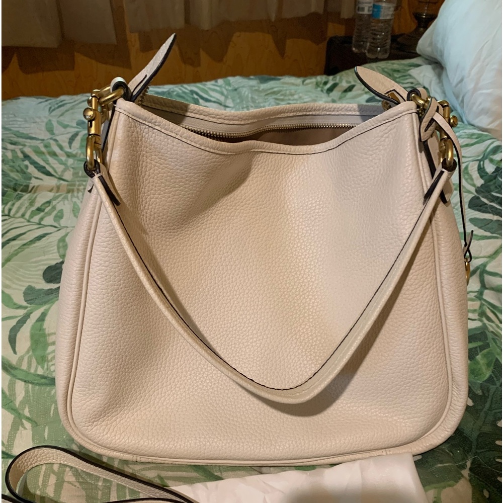 Coach Cary Soft Pebble Leather Shoulder Bag Chalk